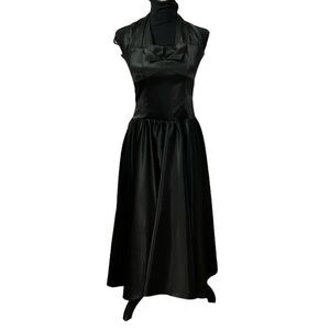 Queen of Heartz Black Sateen Swing Halter Back
Dress(Size Small)